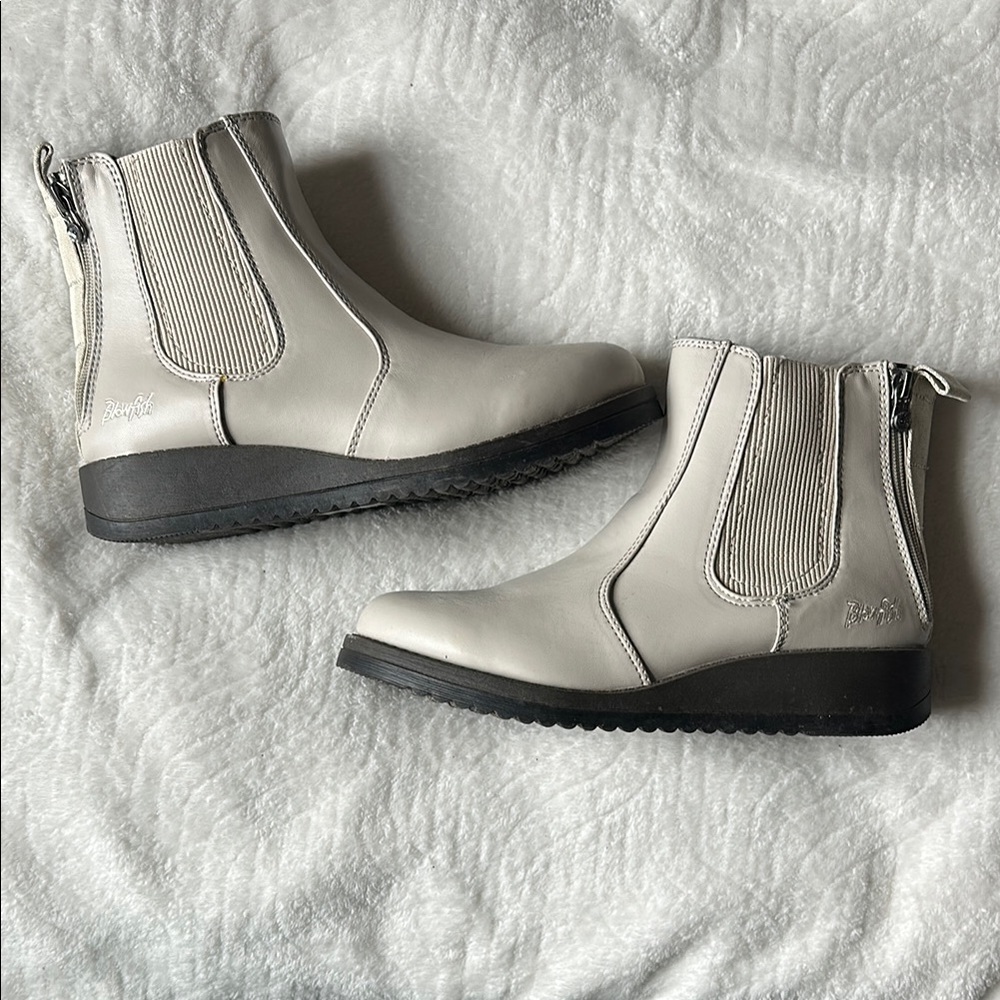 Blowfish Bone Colored boots